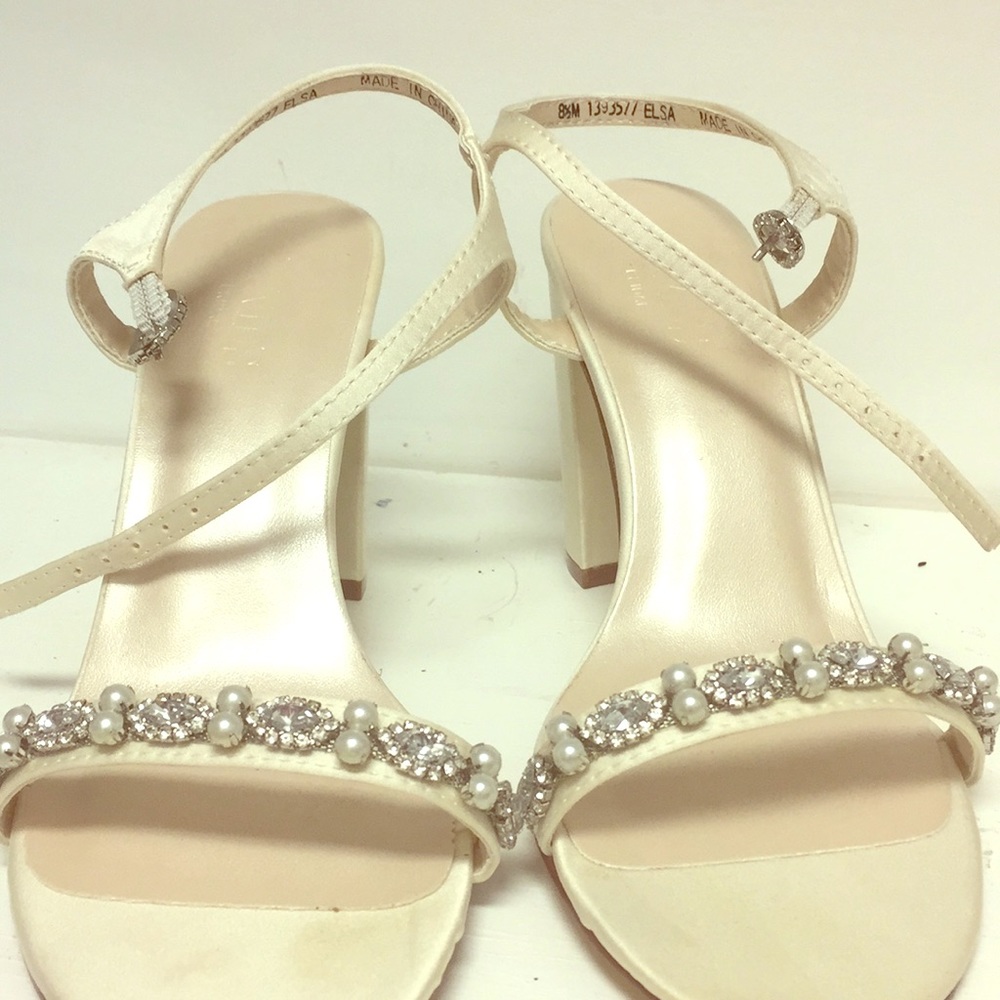 Ivory bridal shoes